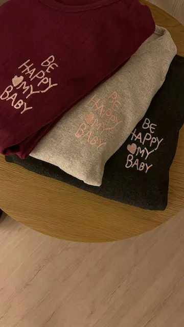 Be Happy піжами в Instagram