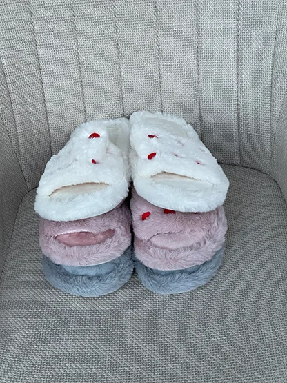 Домашні капці «Відкриті серця»