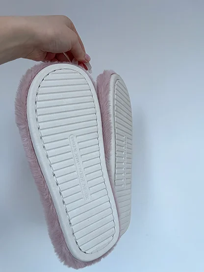 Домашні капці «Відкриті серця»