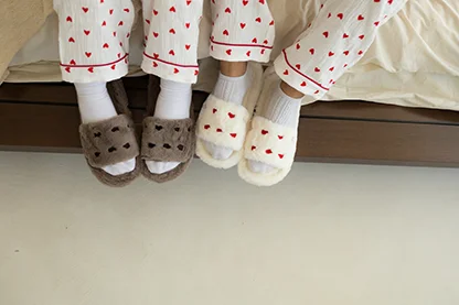 Домашні капці «Відкриті серця»