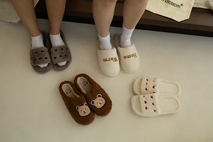 Домашні капці «Відкриті серця»